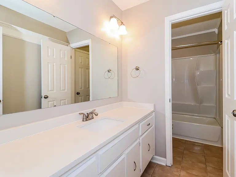 5642 Crievewood Dr — Photo 14