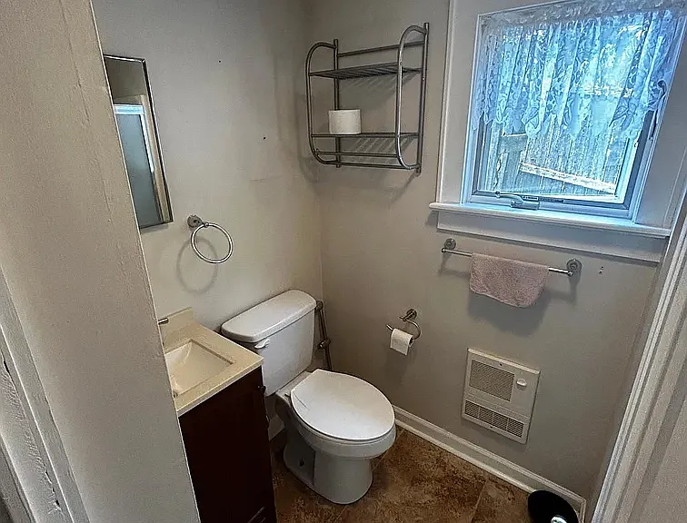 16 Canfield St #B — Photo 6