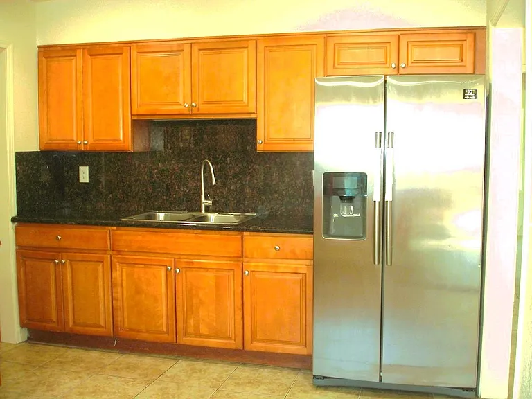 5857 Lynn St — Photo 7
