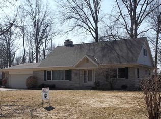 3223 Chancellor Dr, Fort Wayne, IN 46815