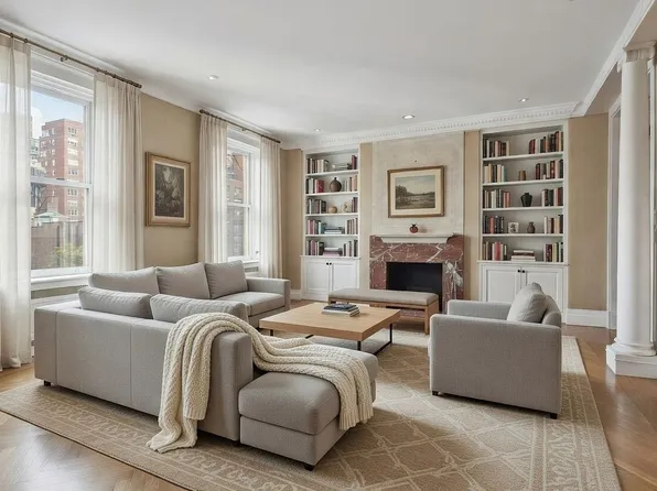 155 E 72nd St, New York, NY 10021