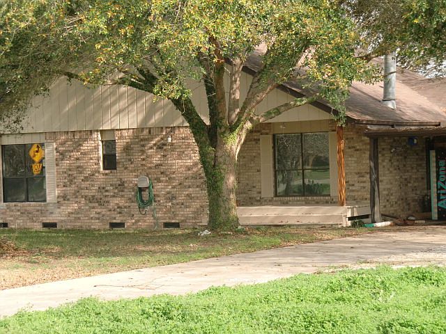 1st image of 311 Woodlake Dr