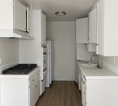 2nd image of 5055 Buffalo Ave APT 2
