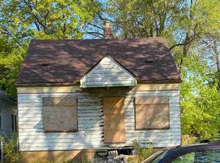 17196 Justine St, Hamtramck, MI 48212