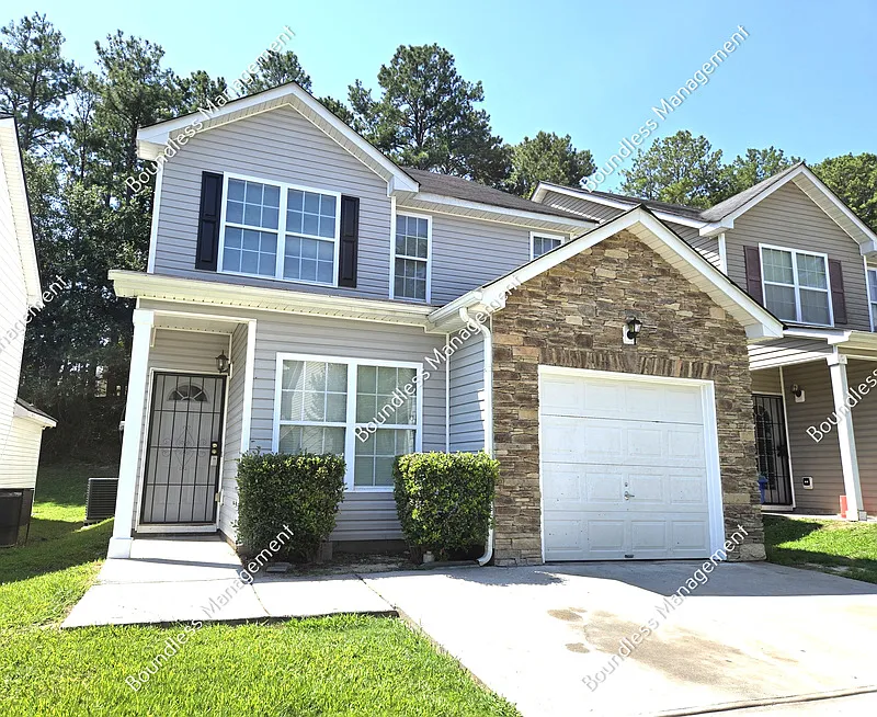 2330 Hackamore Dr