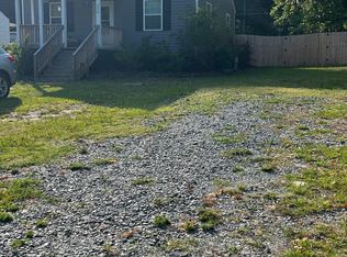 533 W Chapin Rd, Aberdeen, NC 28315
