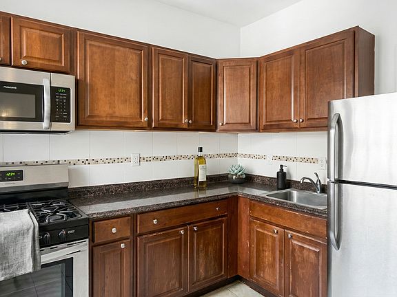 2nd image of 263 W 153rd St #20