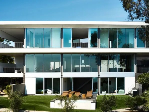 2500 Briarcrest Rd, Beverly Hills, CA 90210