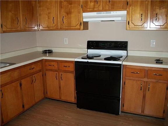 3rd image of 216 Jim Thorpe Dr