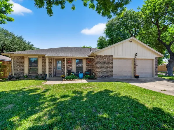 1110 Brookhollow Dr, Deer Park, TX 77536