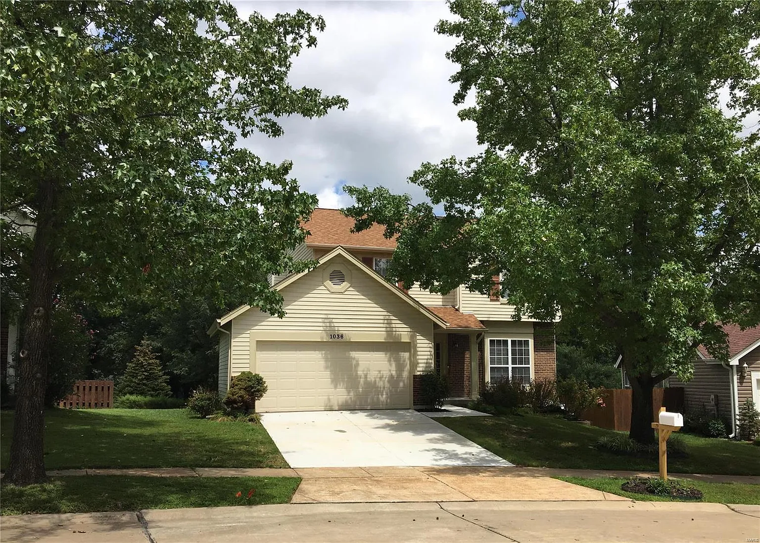 1036 Oak Glen Cir photo 1