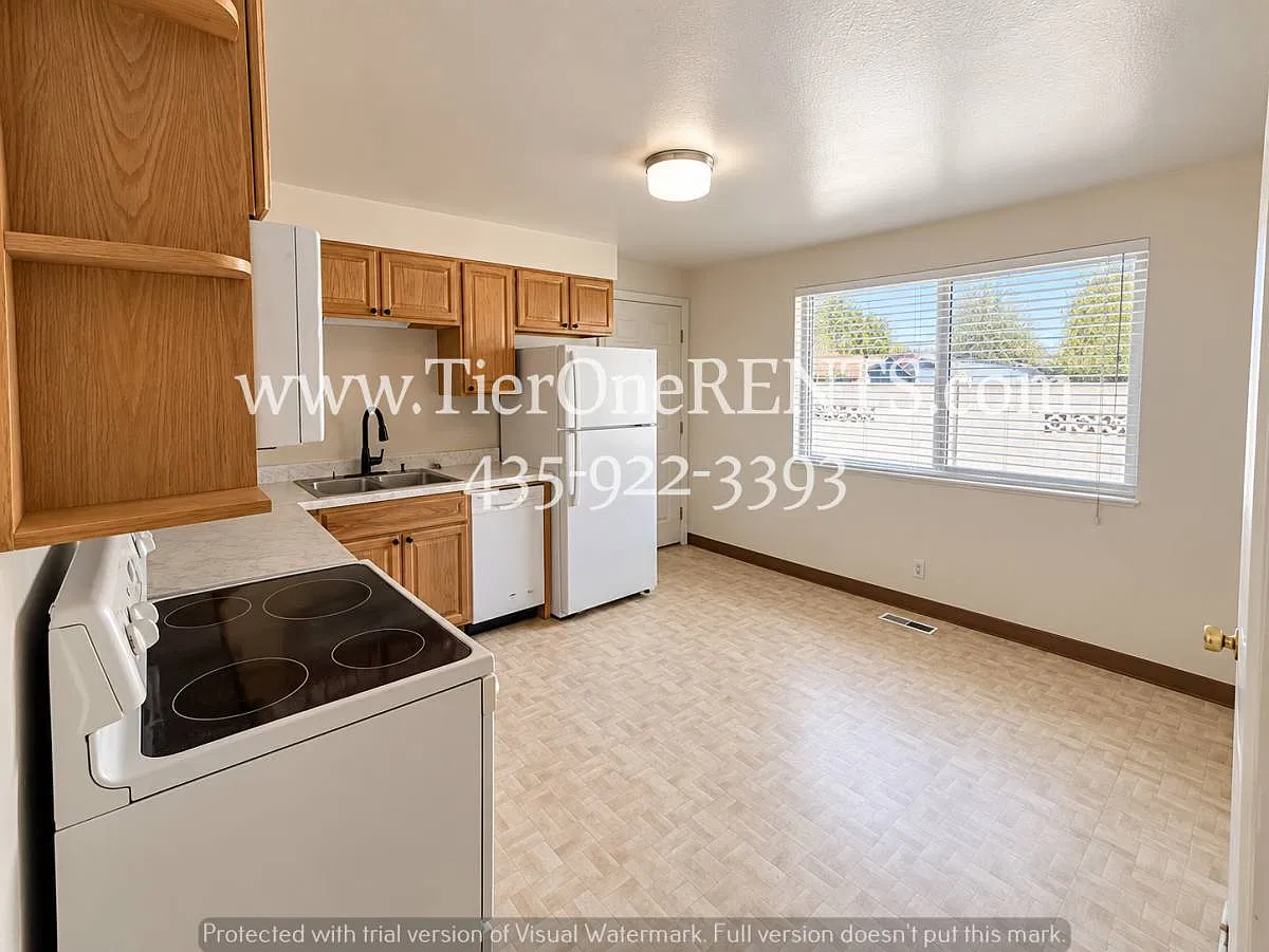 2936 S Adams St — Photo 3