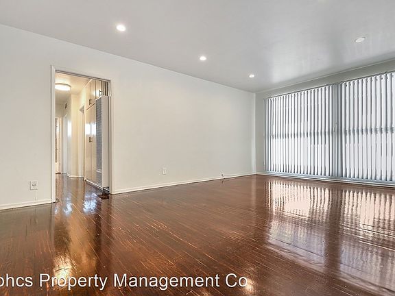 3rd image of 8526 Saturn St APT 4