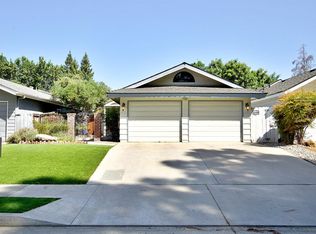 3594 W Beechwood Ave, Fresno, CA