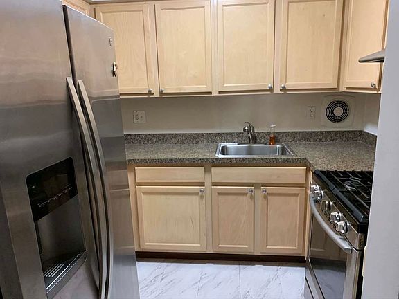 5th image of 115 W 117th St #27