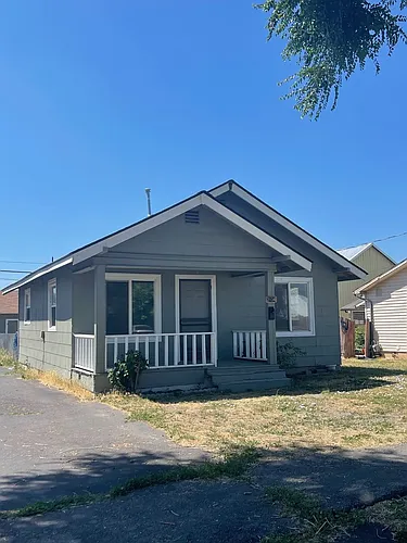 2134 White Ave Photo 1