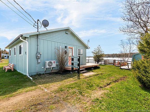3rd image of 23 Robert Ln