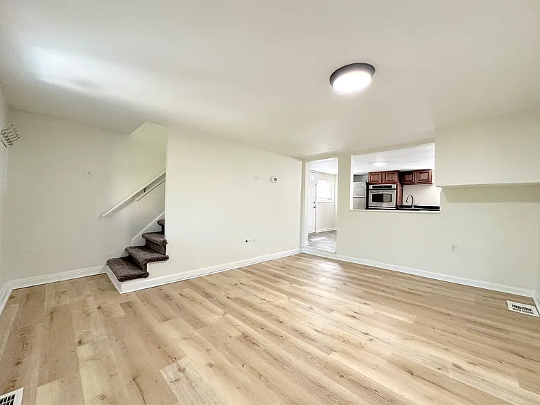 411 Sapphire Way — Photo 5