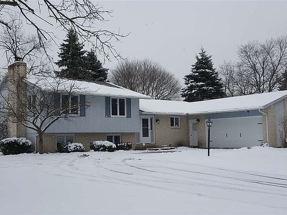 2nd image of 52120 Wembley Dr