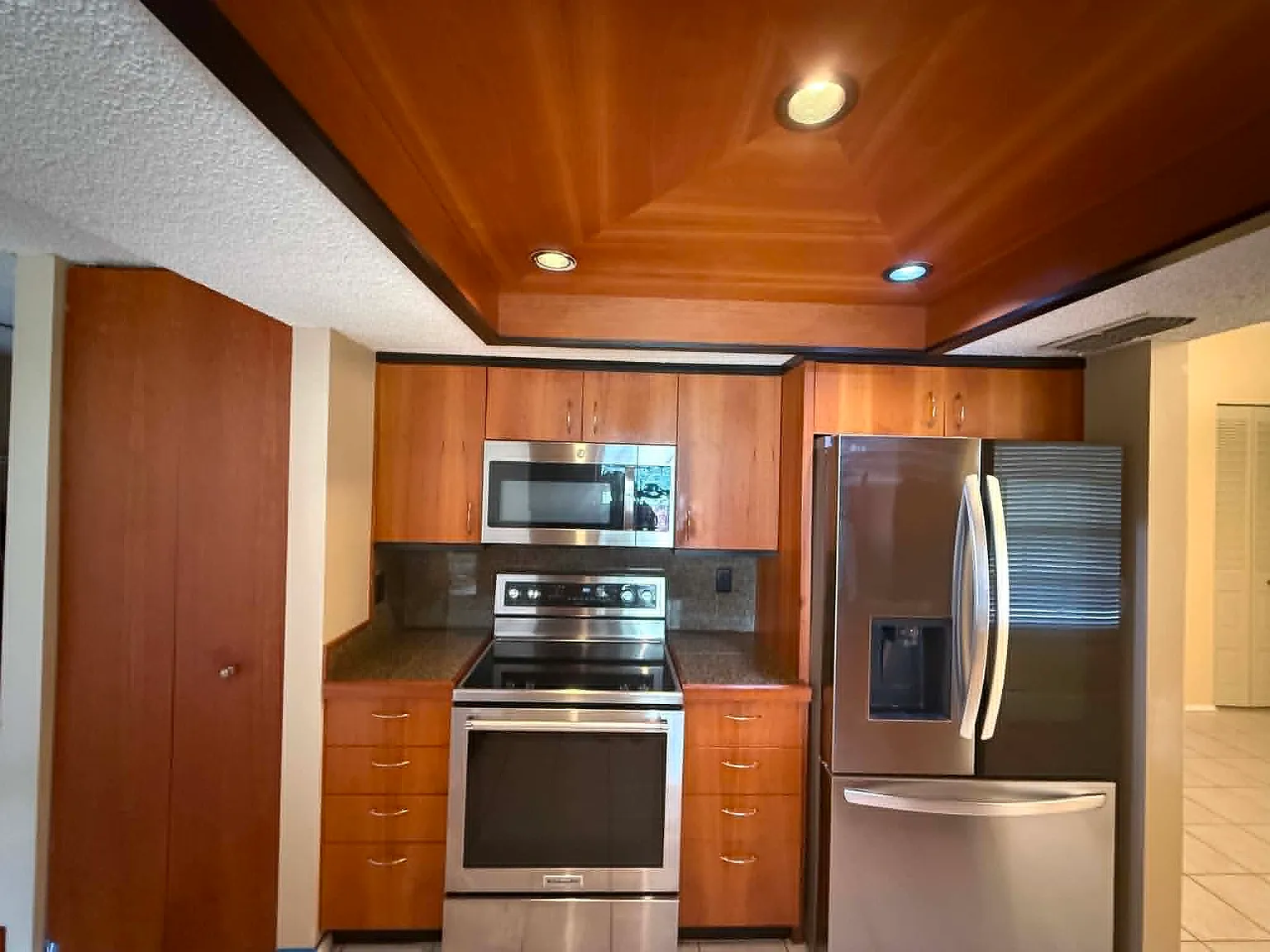 356 Hammock Dr — Photo 2