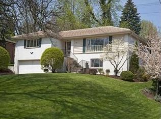928 Academy Pl, Pittsburgh, PA 15243