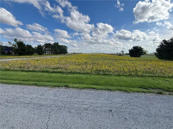 1673 Foust Rd, Xenia, OH 45385