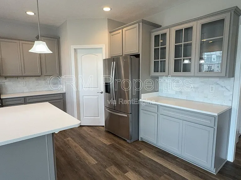 6311 Burgin Dr — Photo 19