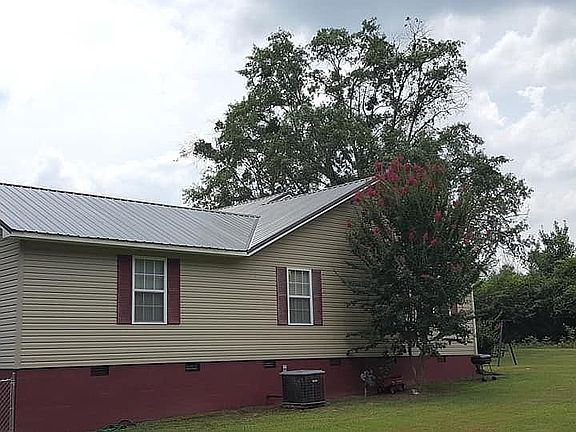 3rd image of 56 Highwood Dr