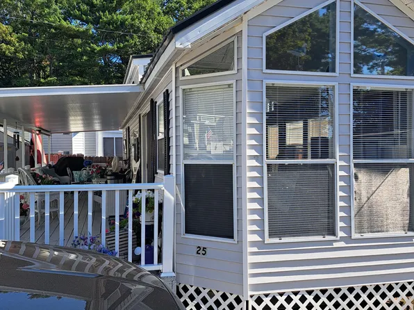 2073 Post Rd #25, Wells, ME 04090