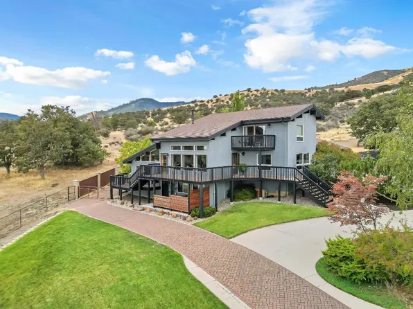 917 Northview Cir, Yreka, CA 96097