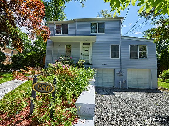 2nd image of 650 W 261st St