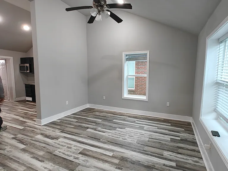 7026 Ash St — Photo 3