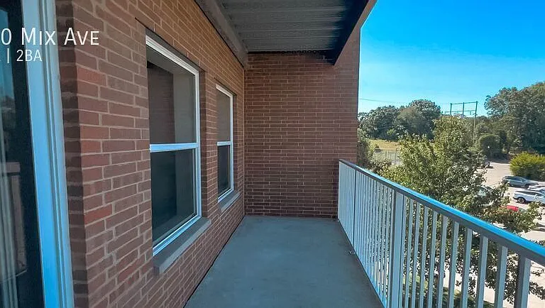 740 Mix Ave — Photo 9