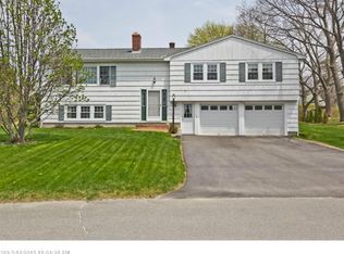 2 Highview Rd, Cape Elizabeth, ME 04107