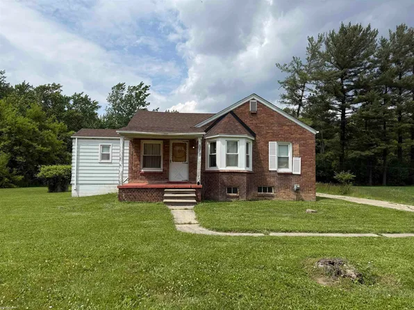 16021 Masonic Blvd, Fraser, MI 48026