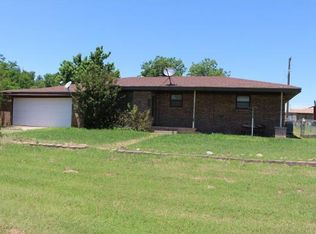 21113 E County Road 1541, Blair, OK 73526