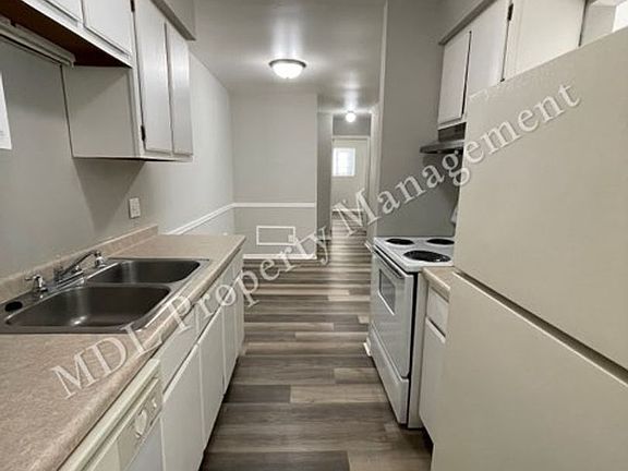 2nd image of 3121 Southfield Dr APT 9