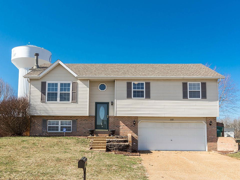 1st image of 1527 Peach Orchard Ln