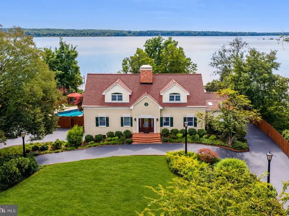5717 River Dr, Lorton, VA 22079