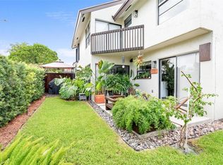 640 NW 98th Ct #640, Miami, FL 33172