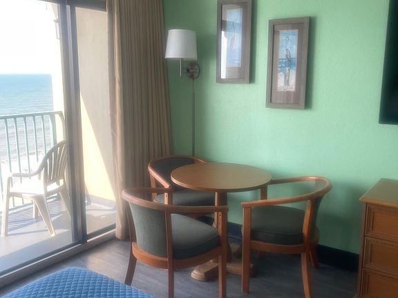 studio bedroom and sitting area