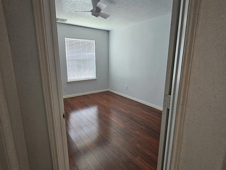 12310 Robin Meadow Cir — Photo 24