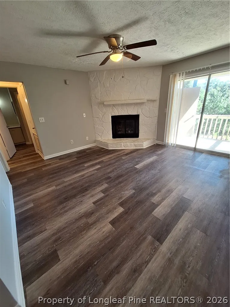 2 bed, 2.0 bath, $1,005 — Photo 2
