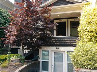 817 13th Ave #B, Seattle, WA 98122