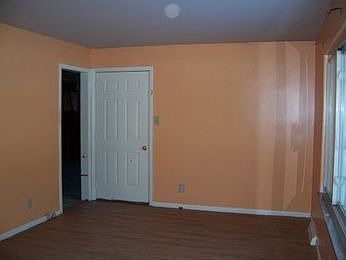 3rd image of 502 N Mount Dora Ln