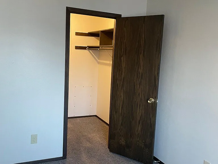 1911 Pike Dr — Photo 10