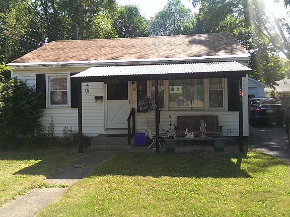 2nd image of 66 River St