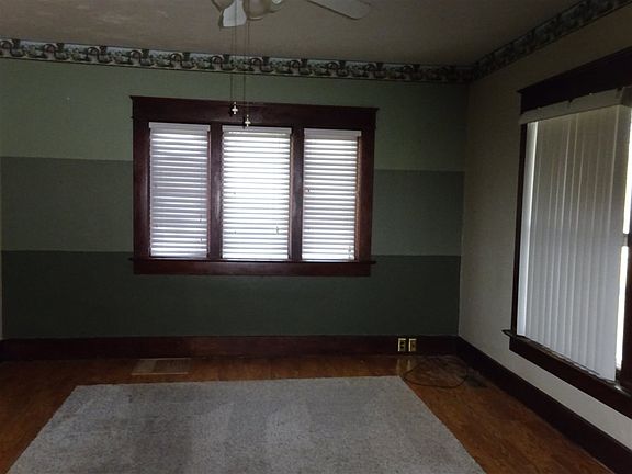4th image of 329 Dewey Ave