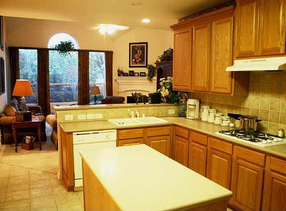 5th image of 1405 Bramwell Dr