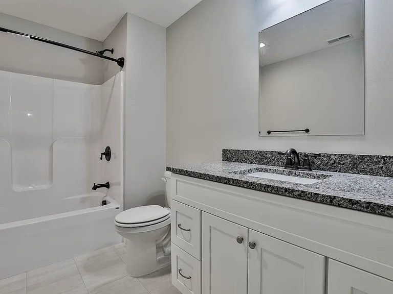 7 Horizon Dr #B — Photo 34